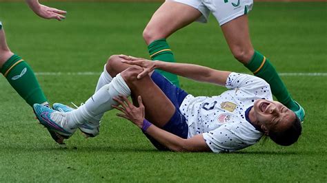 Swanson’s injury a concern as US downs Ireland 2-0